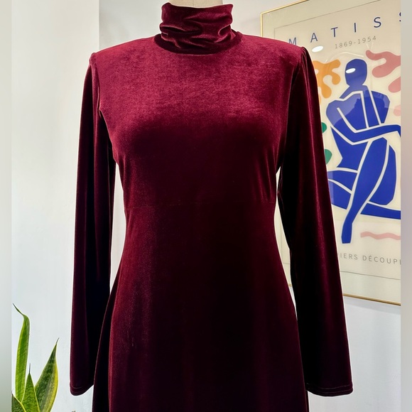 Vintage 90’s Velvet Burgundy Long Sleeve Dress - Picture 5 of 15